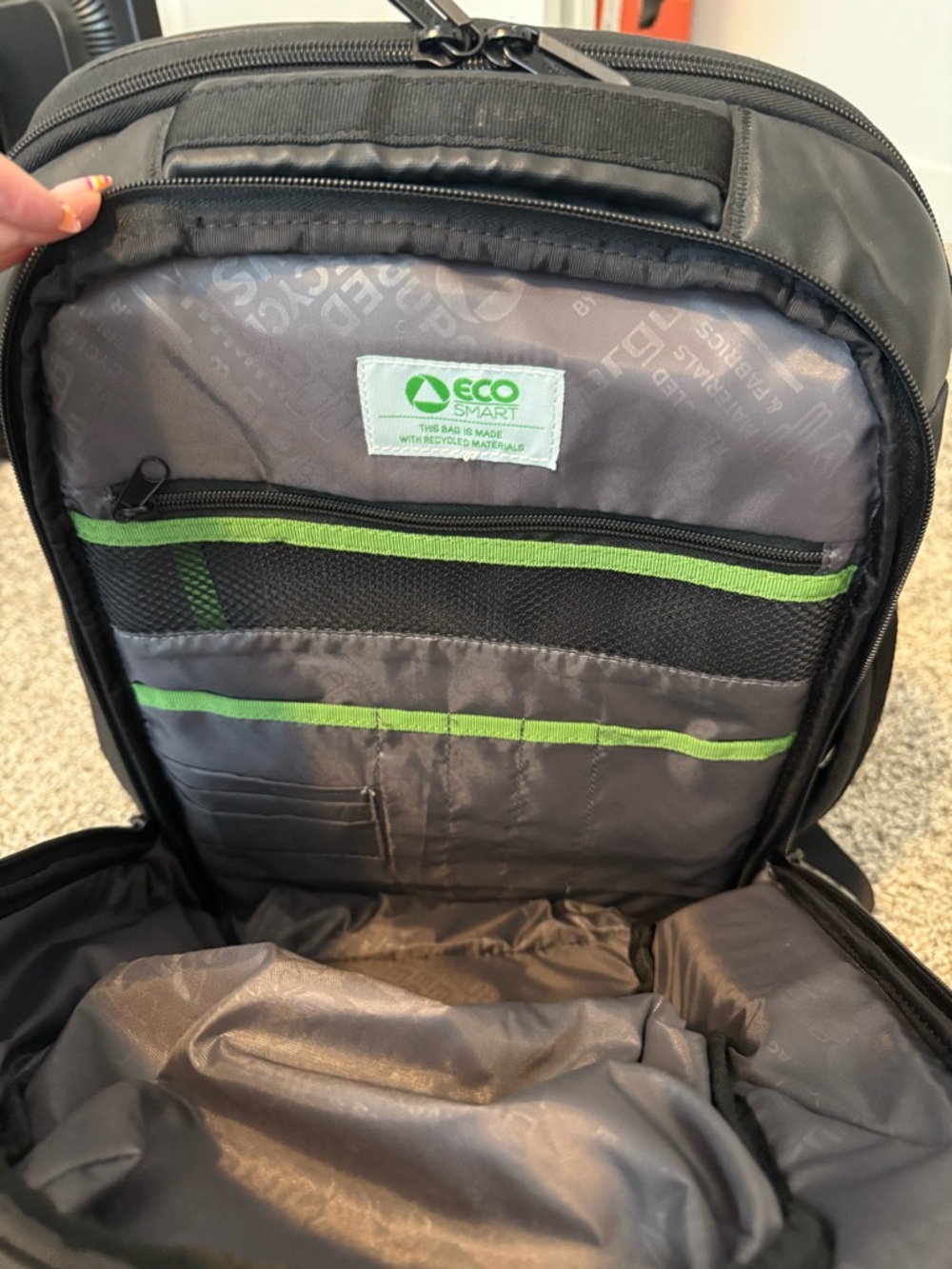 Black Professional Backpack - Picture 5 of 6